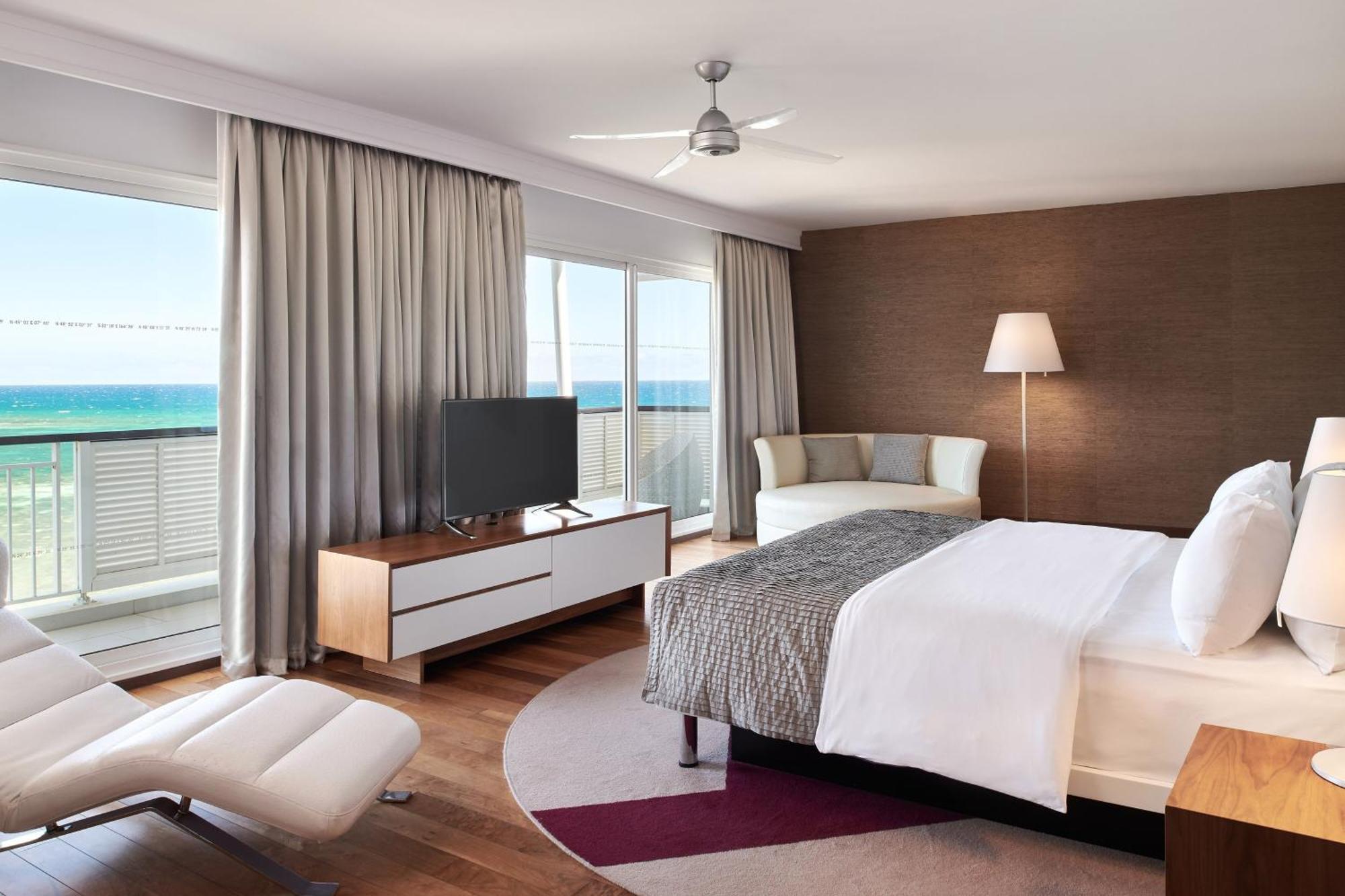 Le Meridien Noumea Resort & Spa Exterior photo